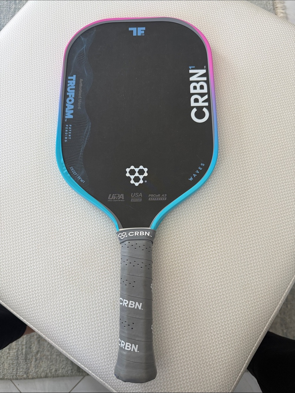 CRBN wave trufoam pickleball paddle w/cover